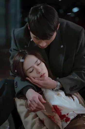 Crash Landing on You kdrama - Hyun Bin  Ye-jin