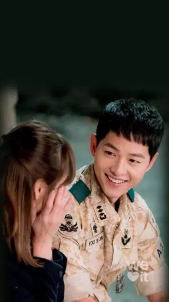 Descendants of the Sun kdrama - Joong-ki  Hye-kyo